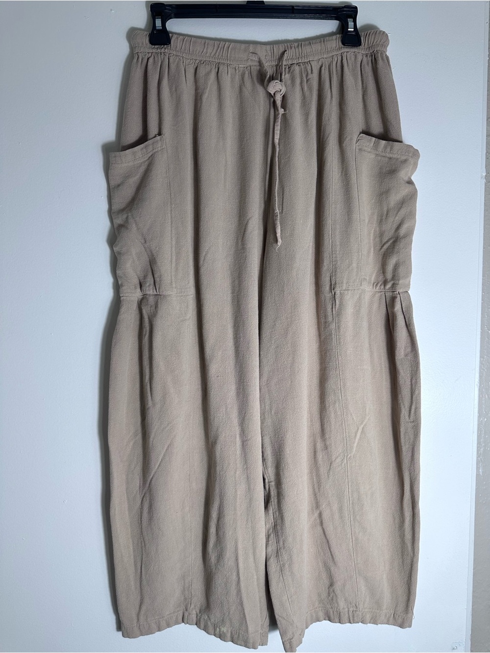 Wide-Leg Drawstring Cropped Pants in Beige Linen-blend